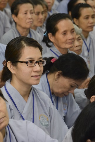 “HOW TO TAKE THE RIGHT PRAYING IN BUDDHISM” Dharma Talk in the 89th Seven-Day Retreat